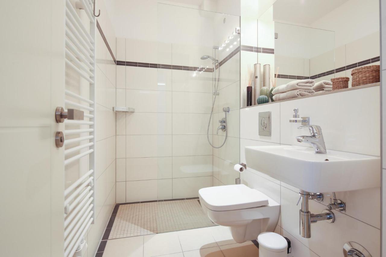 5 Personen Altbau Nahe Kurfuerstendamm - Shakespeare เบอร์ลิน ภายนอก รูปภาพ